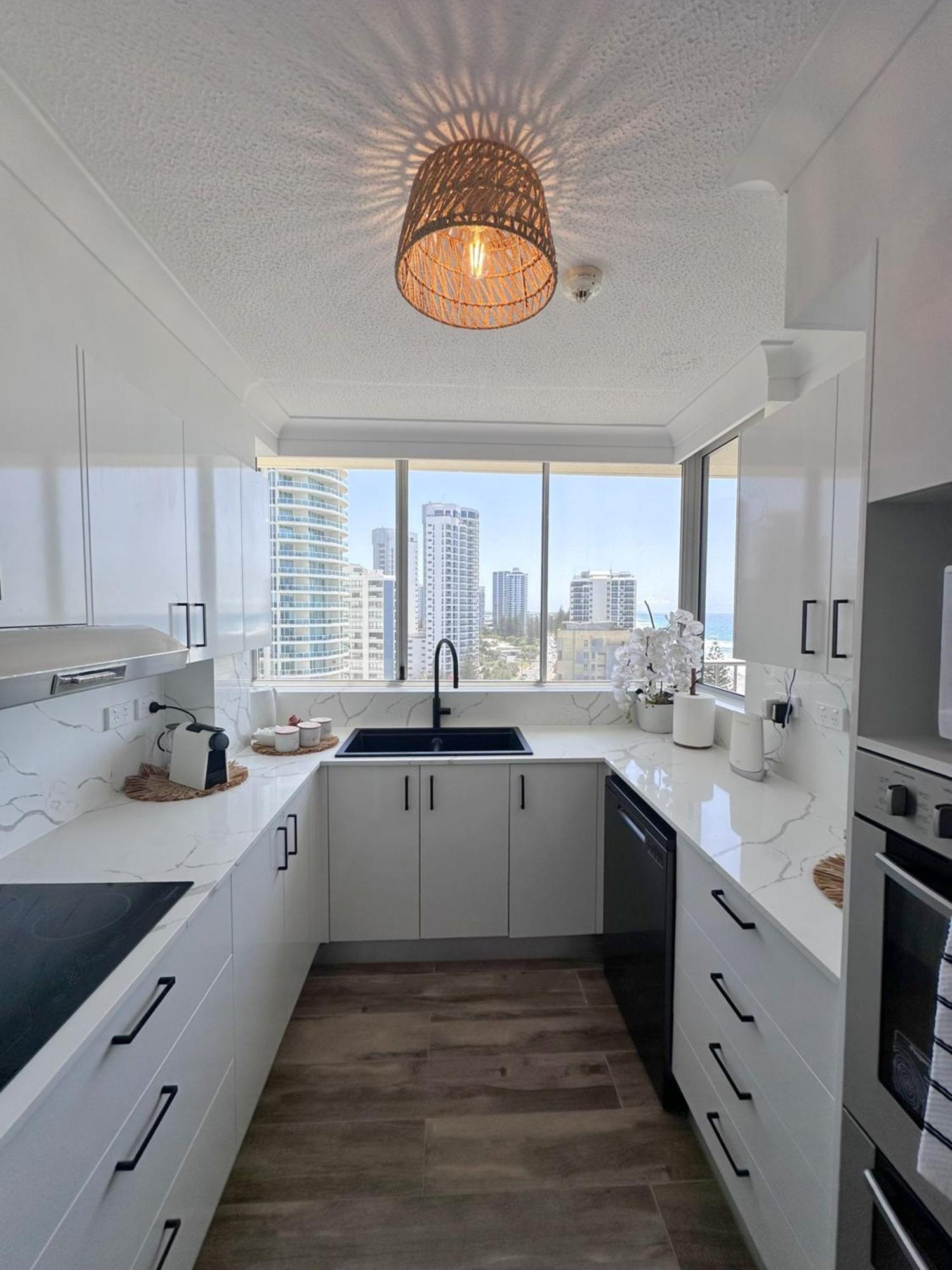 Absolutely Stunning! On The Beach !!! Gold Coast Zewnętrze zdjęcie